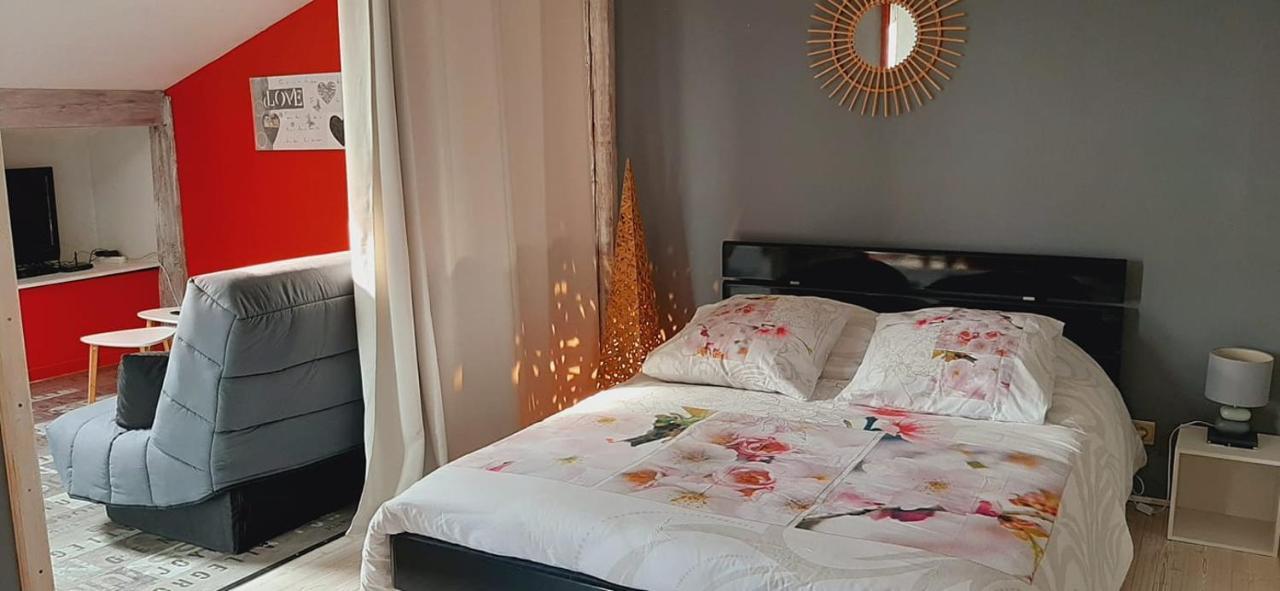 Appartement Studio Avec Terrasse Privatisee Marmande Exterior foto