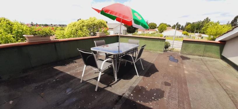 Appartement Studio Avec Terrasse Privatisee Marmande Exterior foto