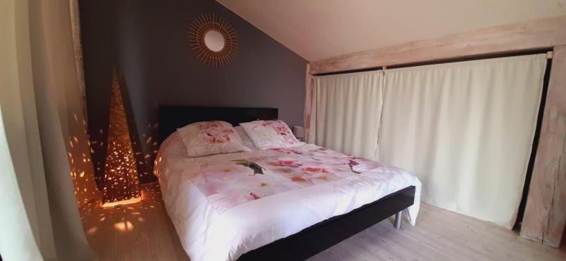 Appartement Studio Avec Terrasse Privatisee Marmande Exterior foto